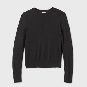 Women’s crewneck pullover sweater ❄️